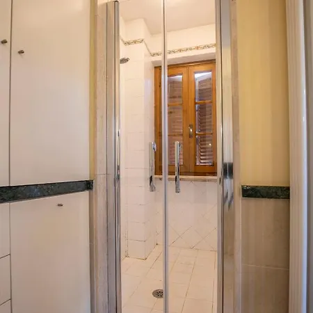 La Stagione Dell'arte Frühstückspension