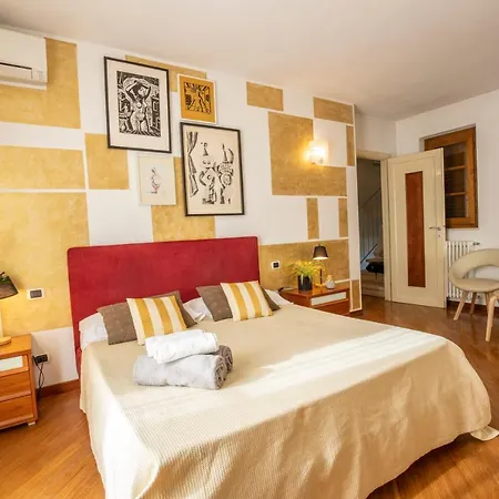 La Stagione Dell'arte Frühstückspension